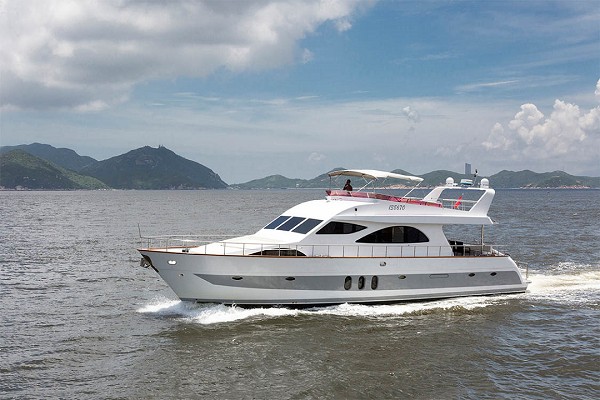 72豪華飛橋游艇004